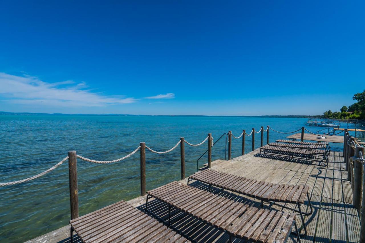 Anna Beach Villa Siofok Luaran gambar
